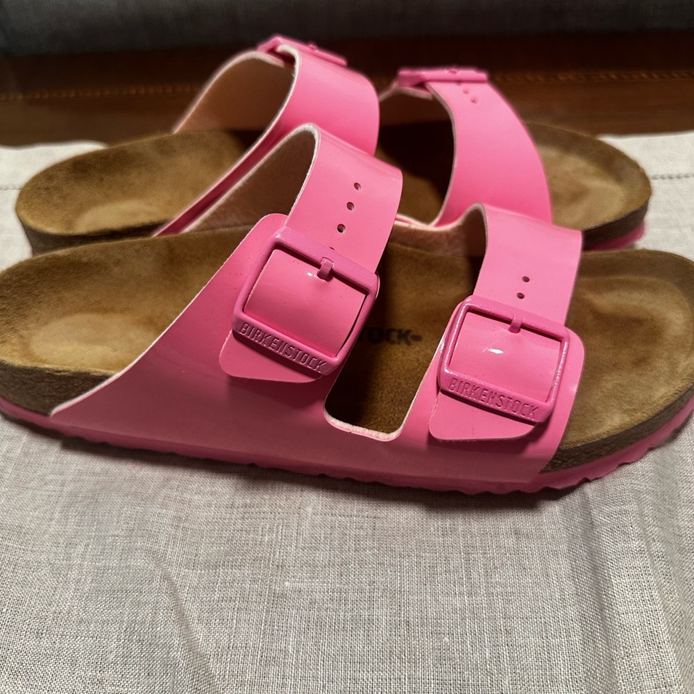 Birkenstock Pink Patent Sandals - Sz 42